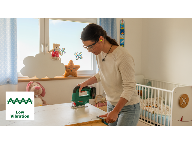 Akumulatorska vbodna žaga Bosch EasySaw 18V-70, 0603012002